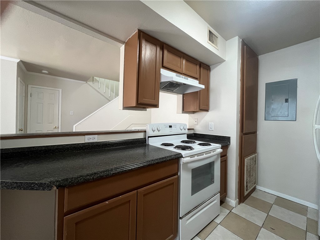 6106 Hidden Cove Property Photo 6