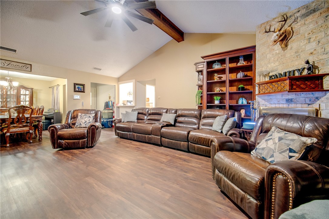 4305 Lavaca River Ct Property Photo 11