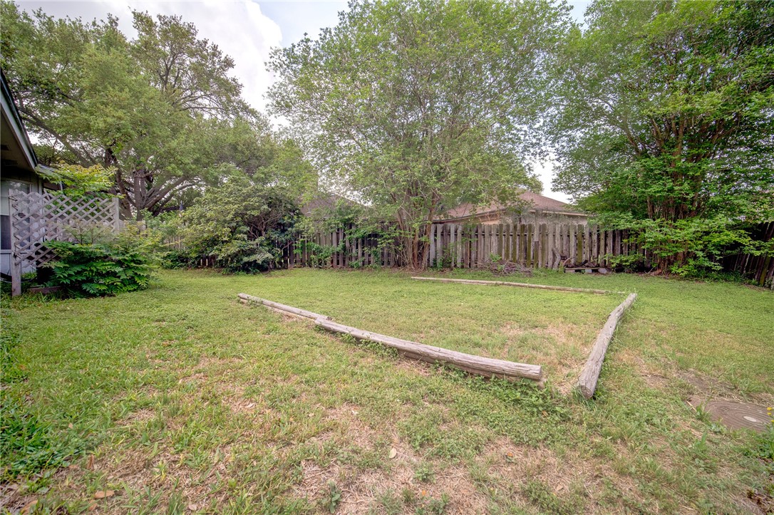 4305 Lavaca River Ct Property Photo 25