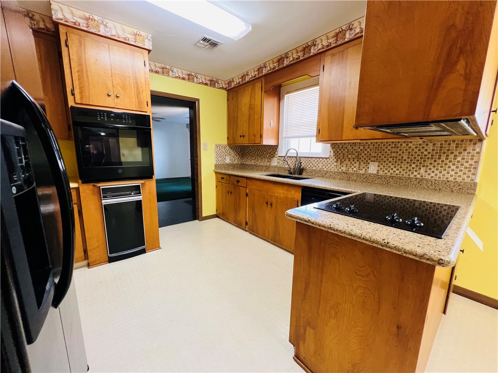 406 Fred Ave Property Photo 3