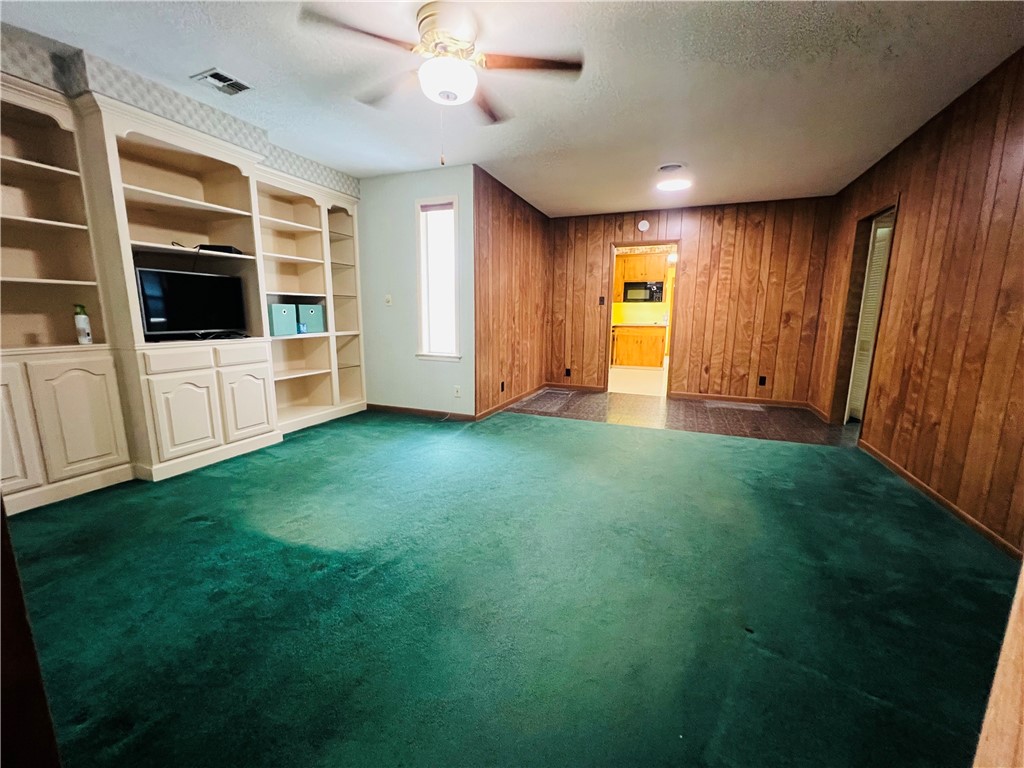 406 Fred Ave Property Photo 9