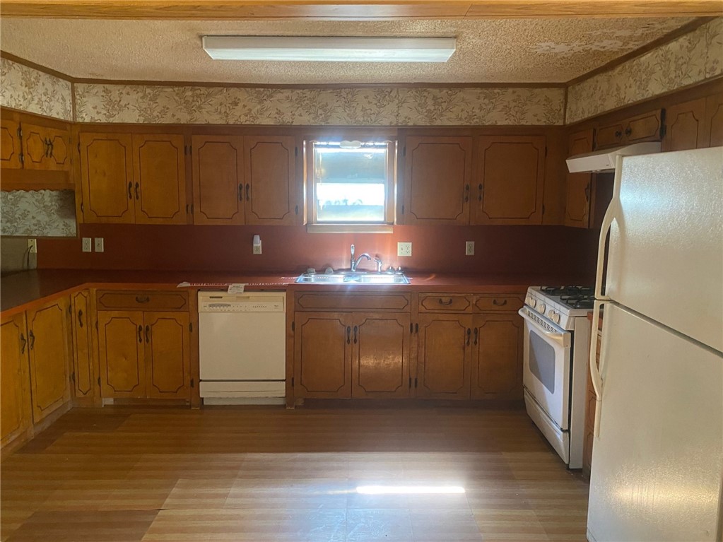 813 E Yoakum Ave Property Photo 4