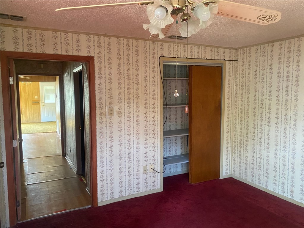 813 E Yoakum Ave Property Photo 6