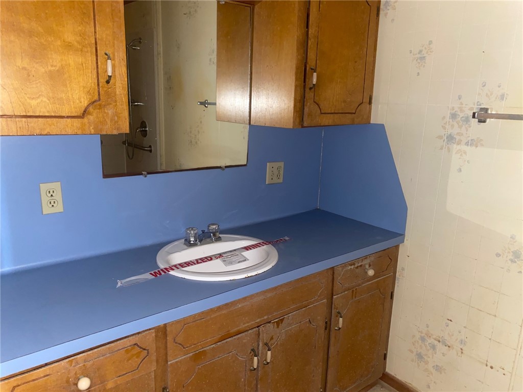 813 E Yoakum Ave Property Photo 8