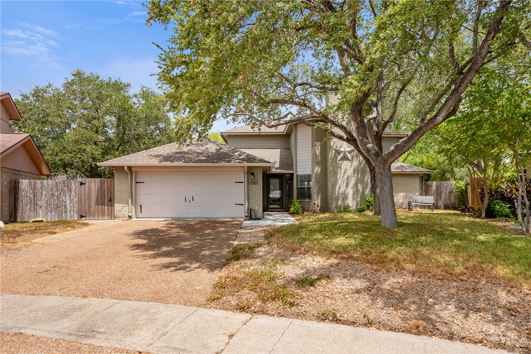 13722 Steamboat Property Photo 1