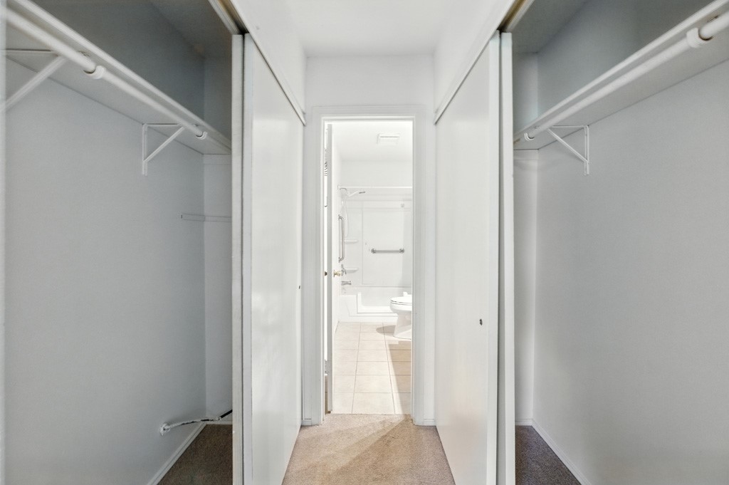 221 Marion Dr Property Photo 18