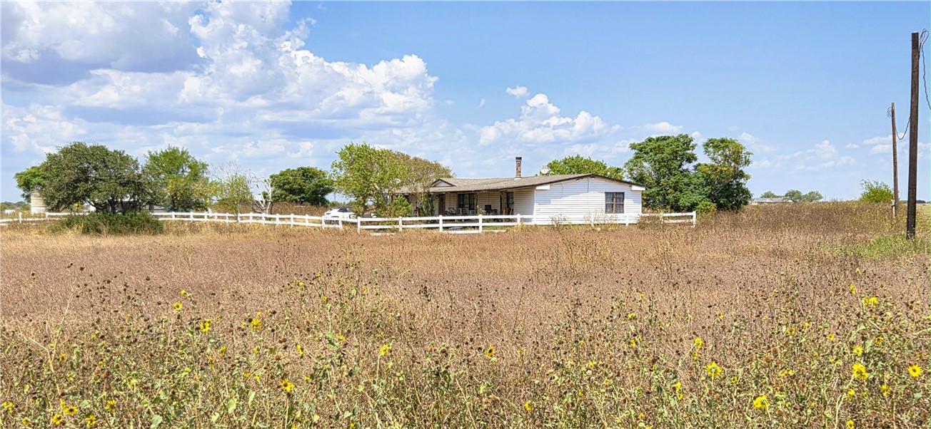 15526 County Road 1510 Property Photo 1