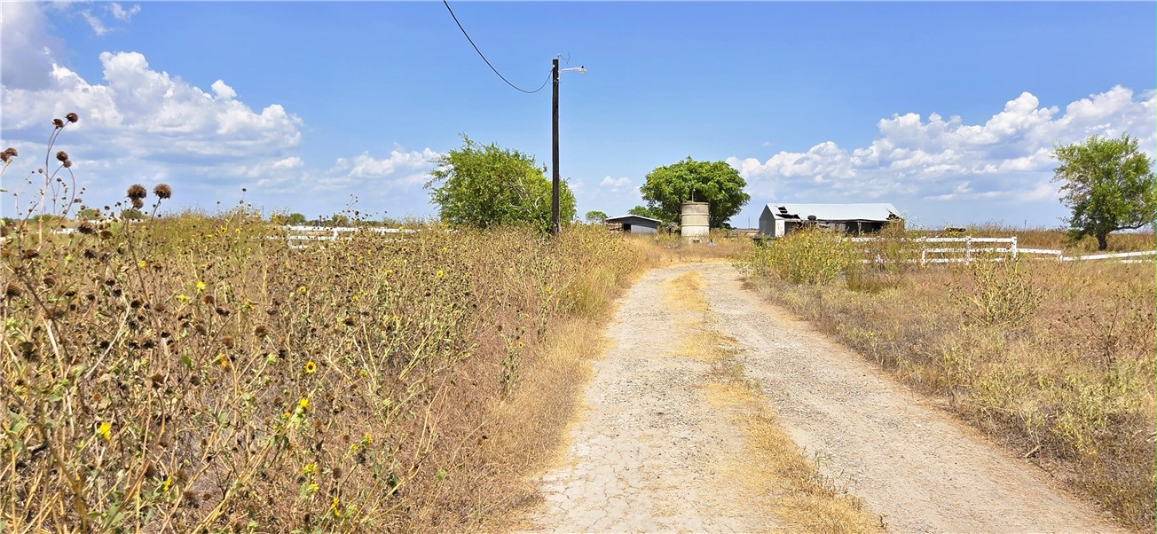 15526 County Road 1510 Property Photo 7
