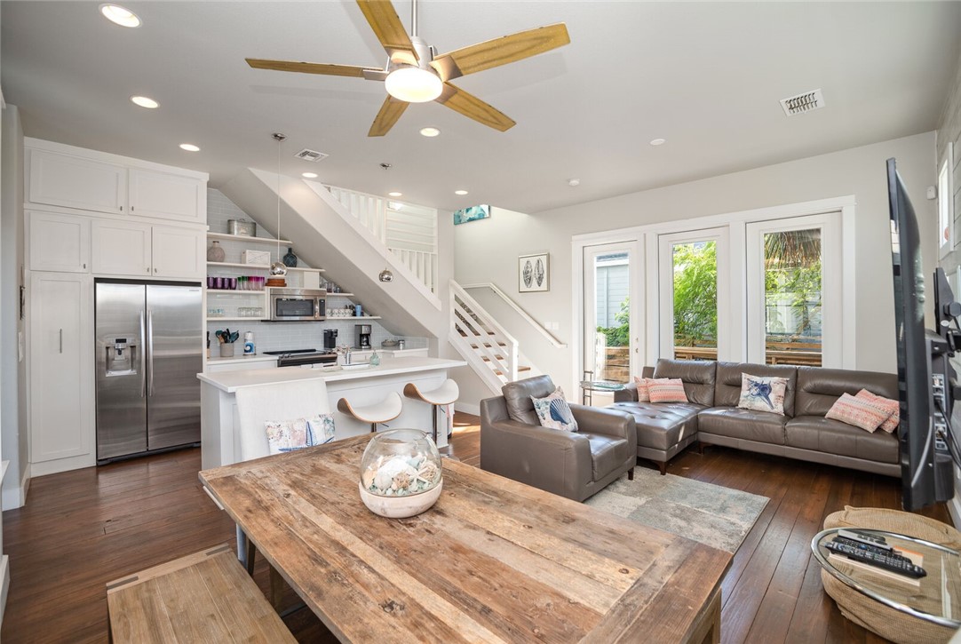 147 W Brundrett Ave Property Photo 9