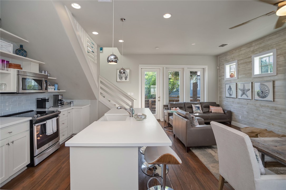 147 W Brundrett Ave Property Photo 13