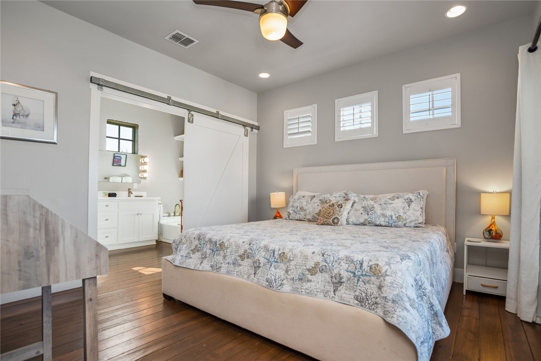 147 W Brundrett Ave Property Photo 25