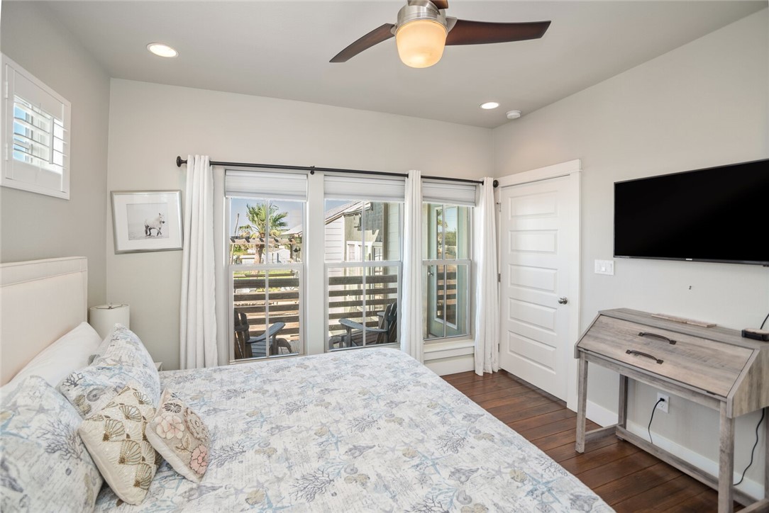 147 W Brundrett Ave Property Photo 26