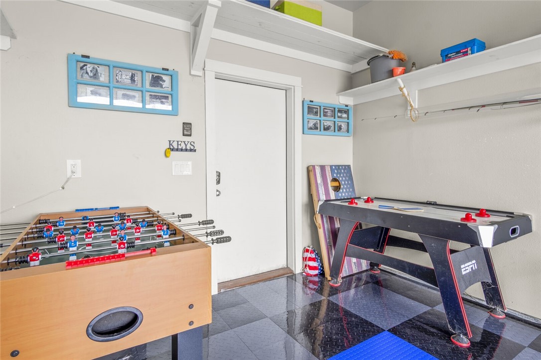 147 W Brundrett Ave Property Photo 33