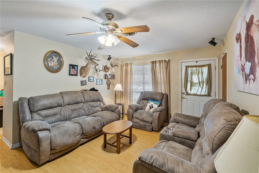 4121 Kevin Dr Property Photo 6