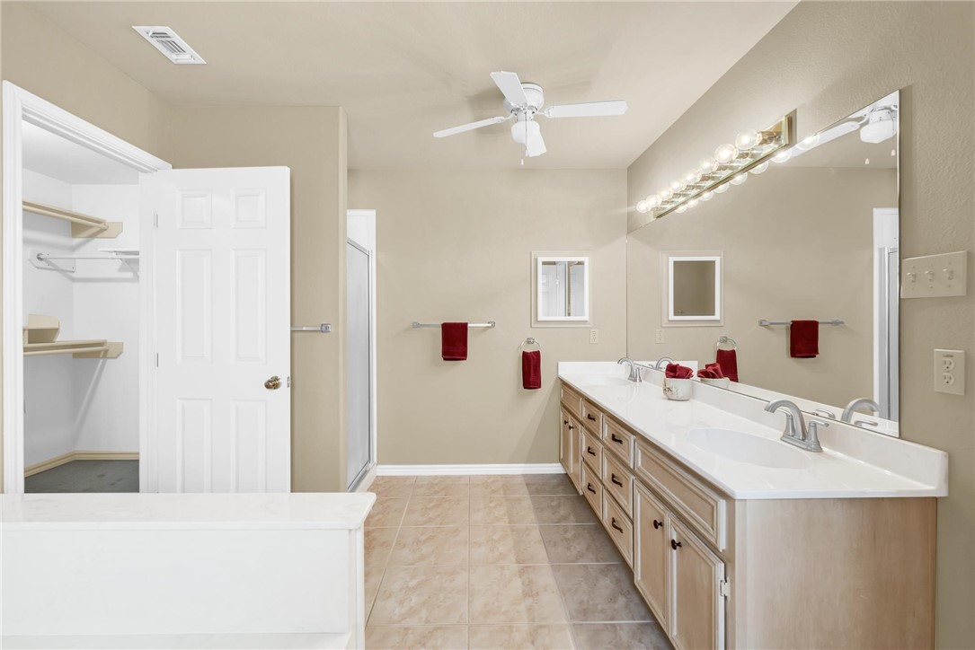15834 Cuttysark St Property Photo 28