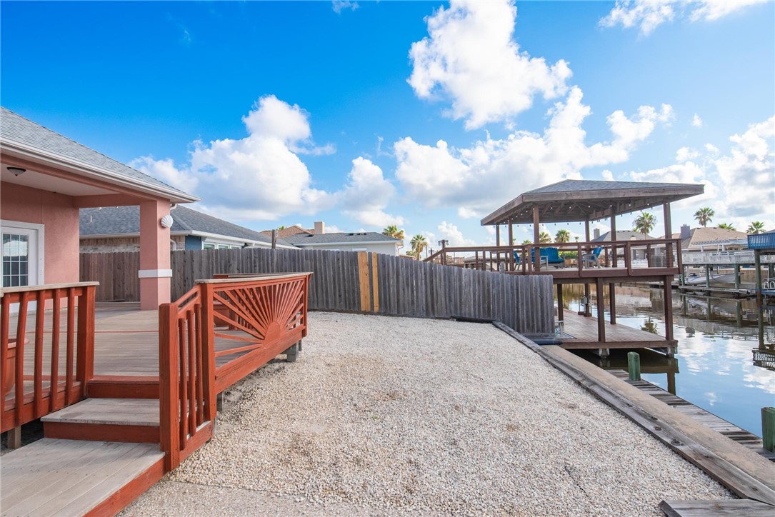 15834 Cuttysark St Property Photo 32