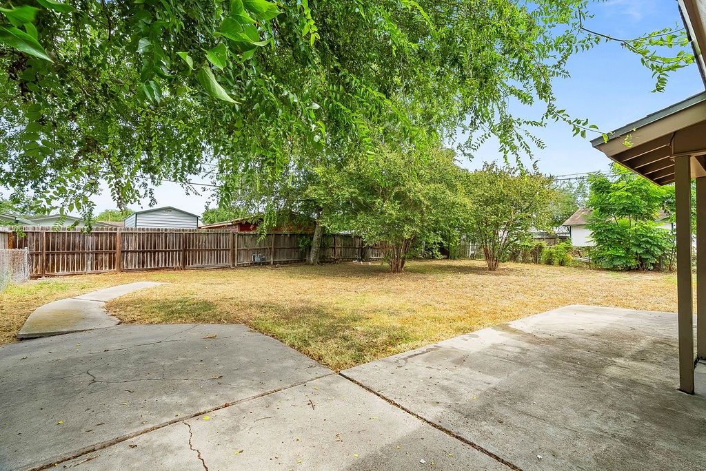 1118 Vance Dr Property Photo 15