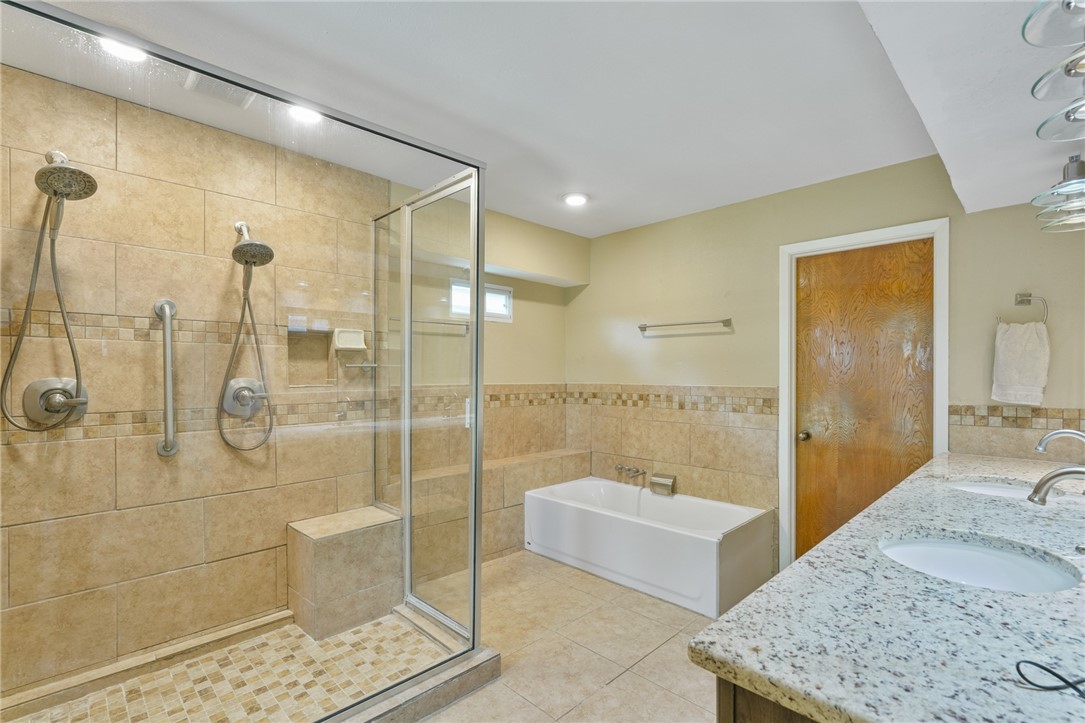 4602 Hogan Dr Property Photo 17