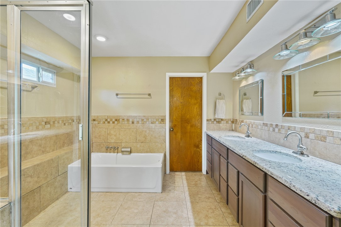 4602 Hogan Dr Property Photo 18