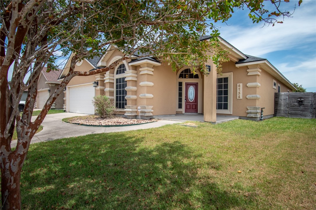 6738 Wall St Property Photo 1