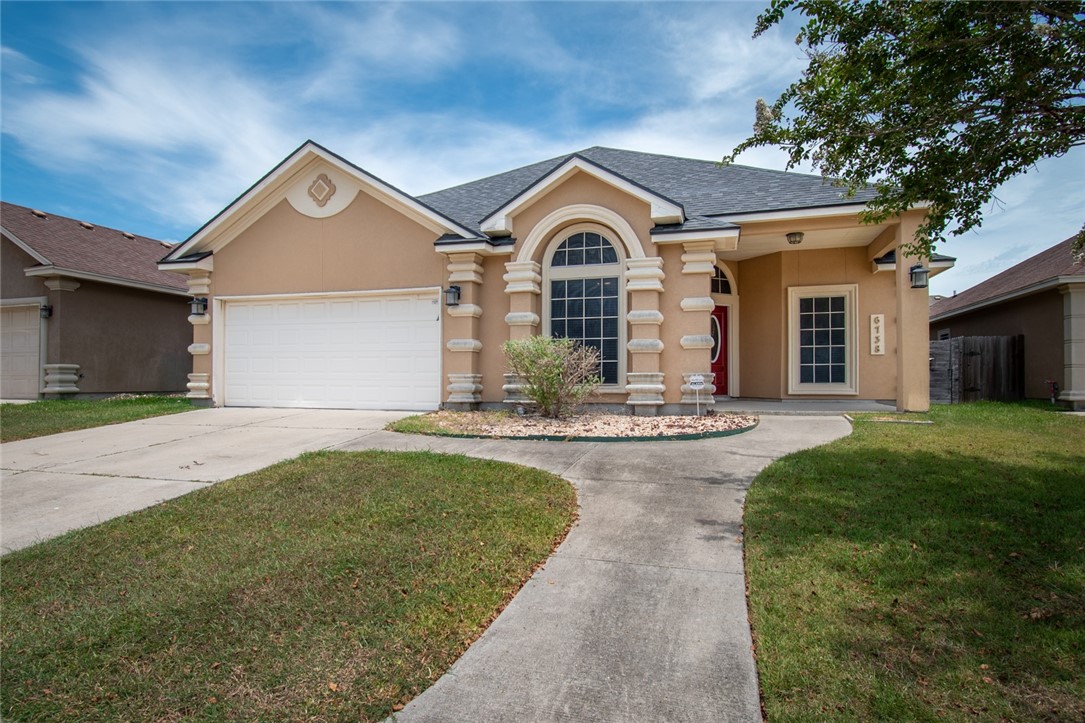 6738 Wall St Property Photo 3