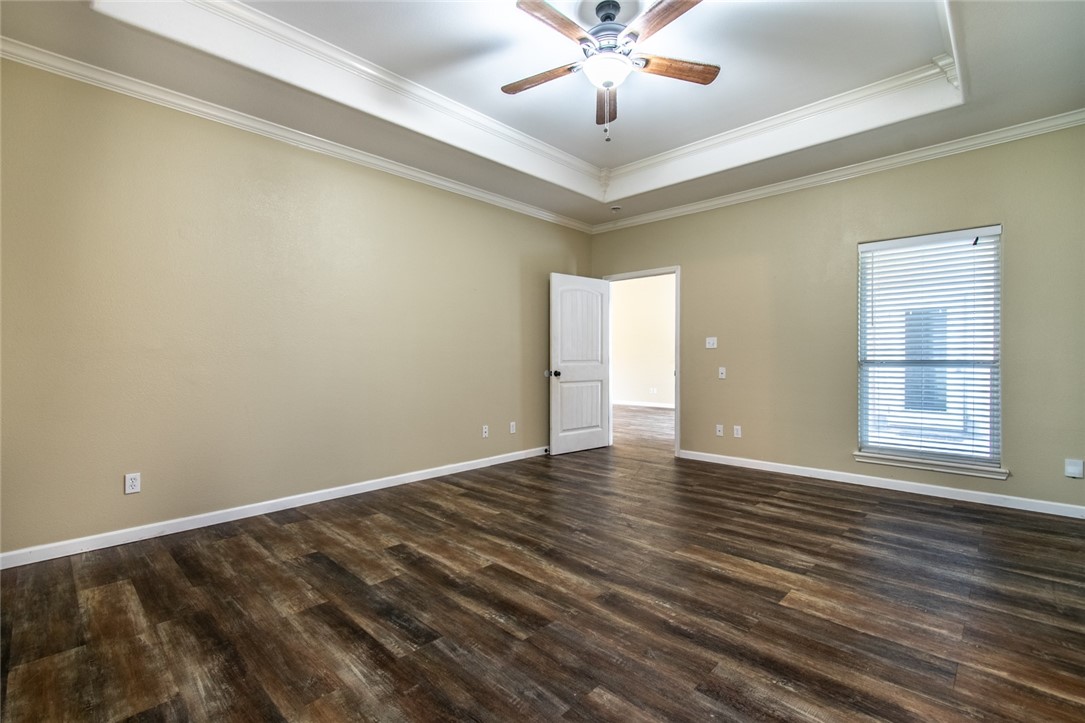 6738 Wall St Property Photo 16