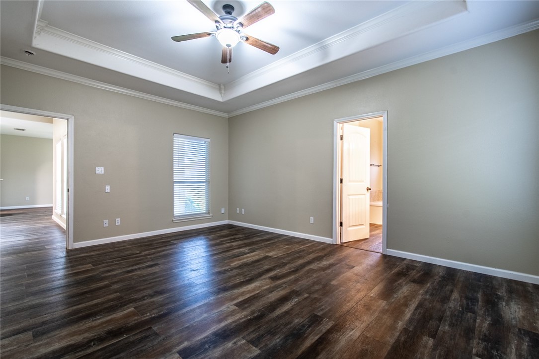 6738 Wall St Property Photo 17