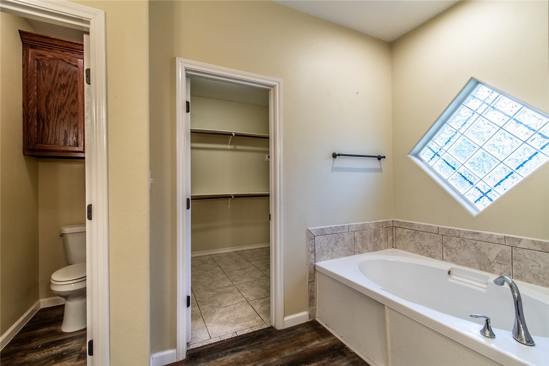 6738 Wall St Property Photo 21