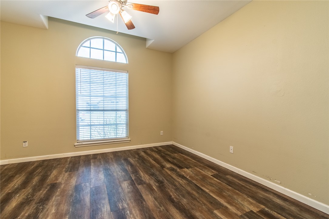 6738 Wall St Property Photo 23