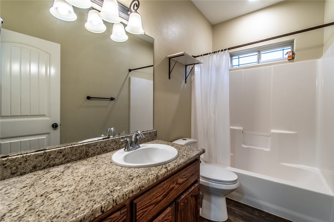 6738 Wall St Property Photo 29