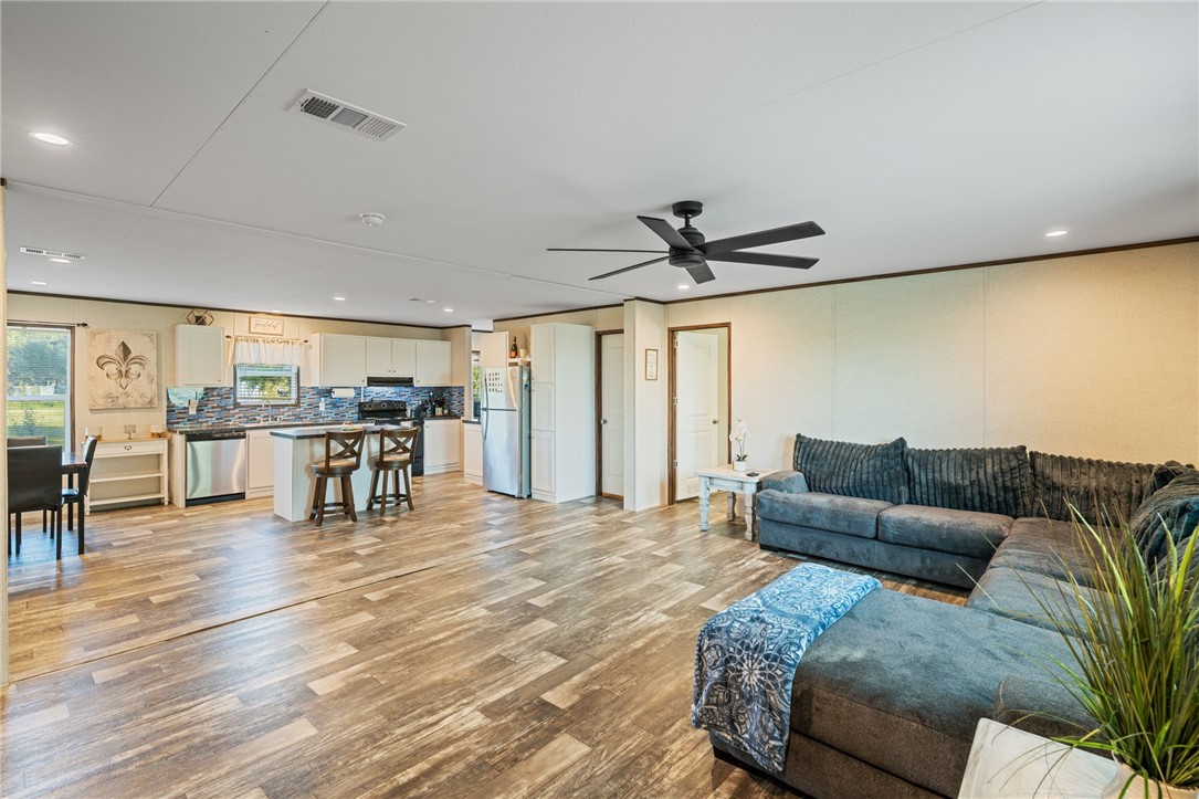 2360 Cr 2048 Property Photo 2