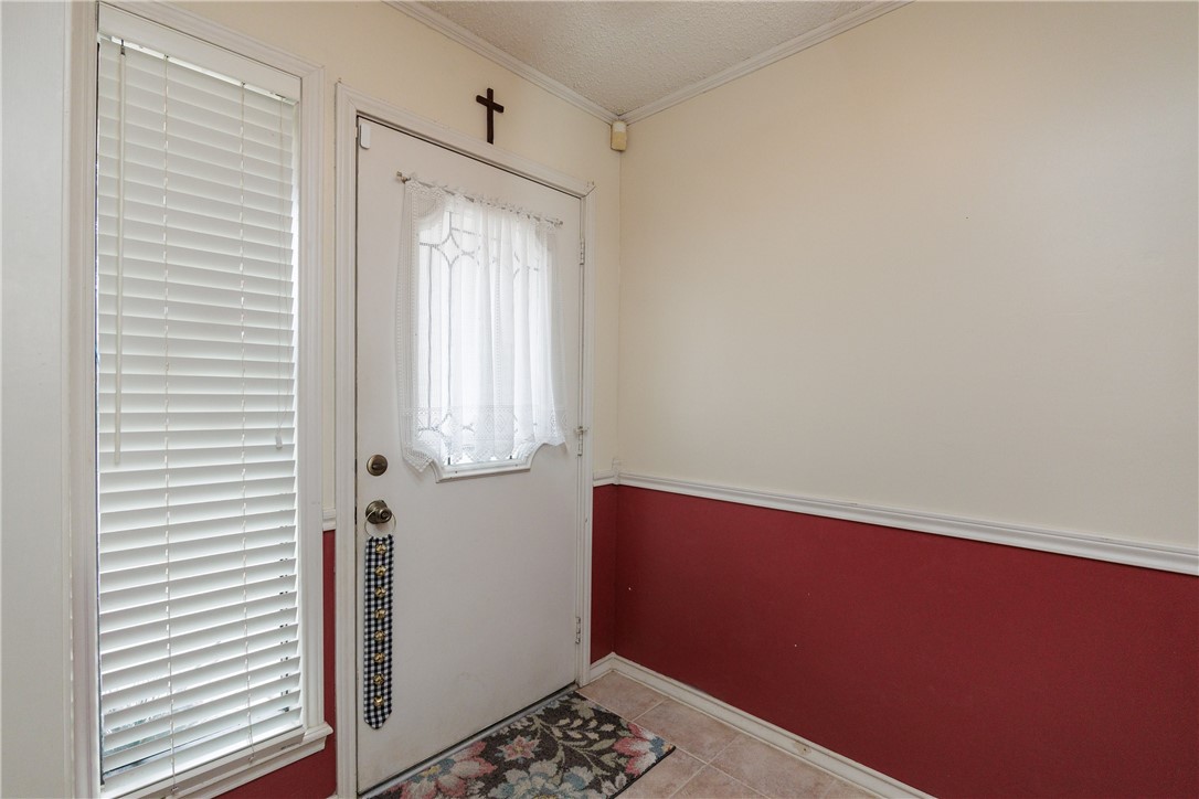 4550 Dandridge Dr Property Photo 3