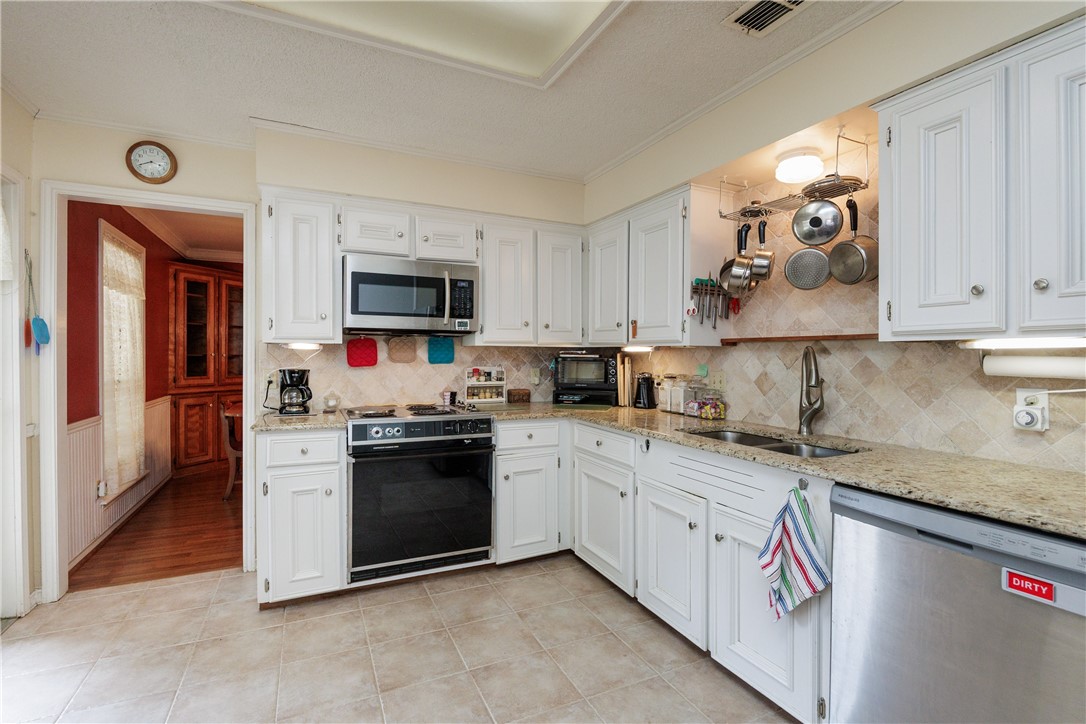 4550 Dandridge Dr Property Photo 12