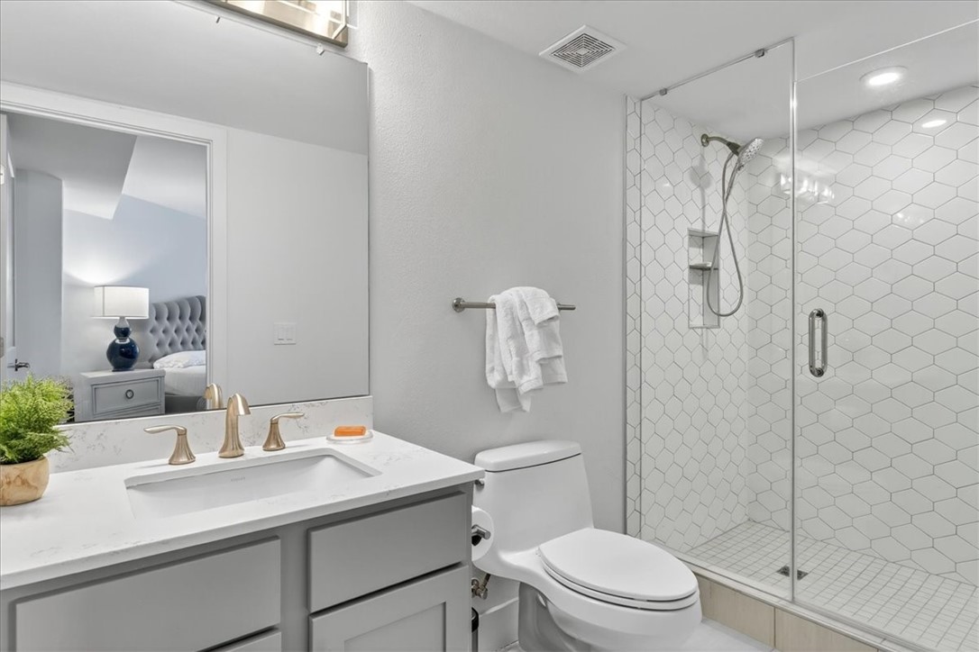 1000 N Station 411 Property Photo 19