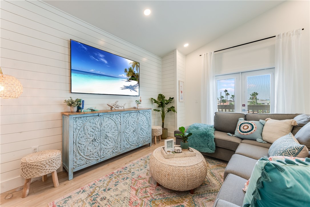 901 S Ninth St 12 Property Photo 6