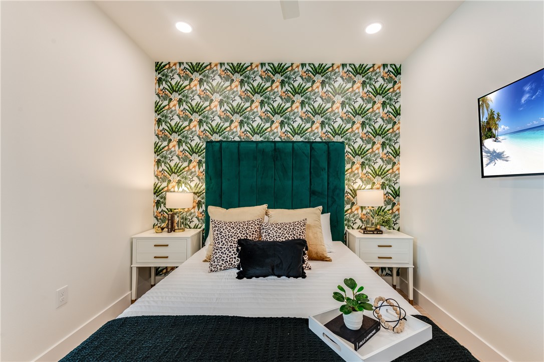 901 S Ninth St 12 Property Photo 32