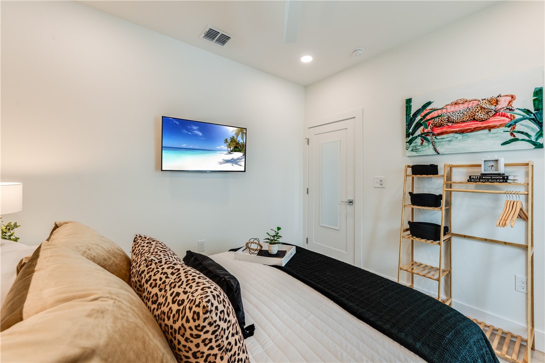 901 S Ninth St 12 Property Photo 40