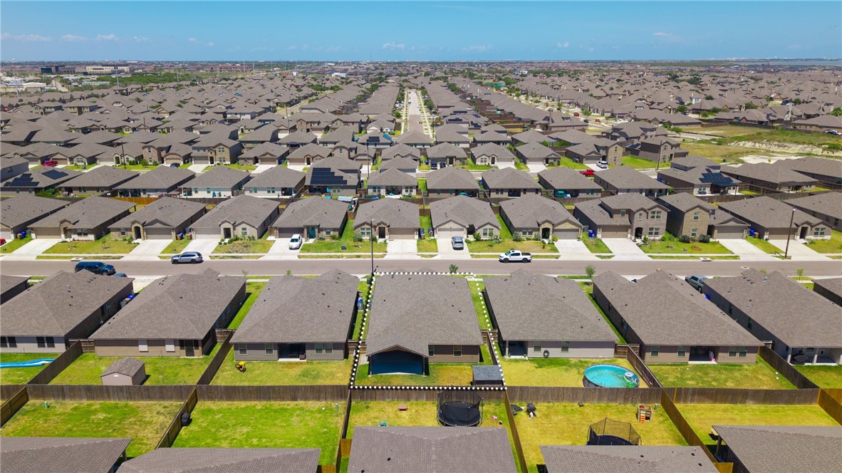 7321 Star Gazer Dr Property Photo 26