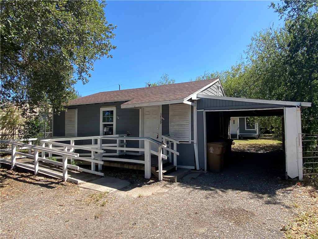 1729 Sherman St Property Photo 3