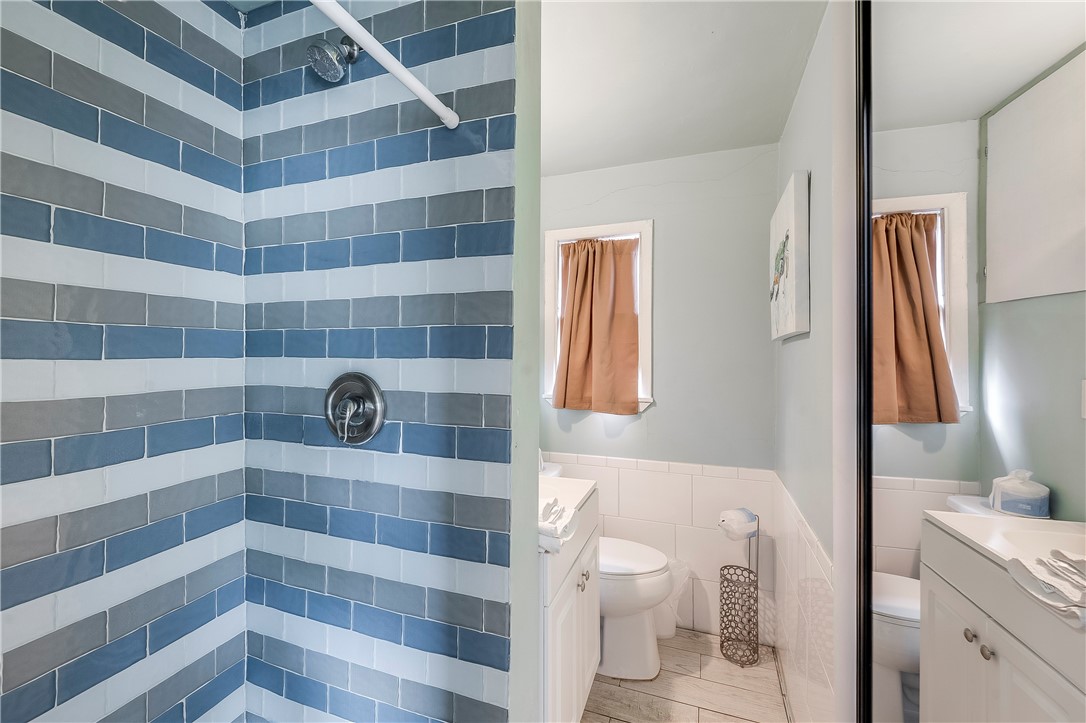 134 N Alister St 26 Property Photo 6