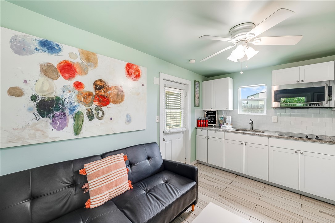 134 N Alister St 26 Property Photo 11