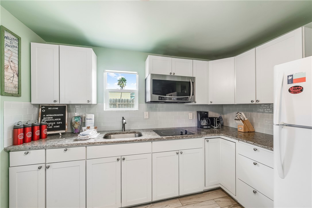 134 N Alister St 26 Property Photo 12