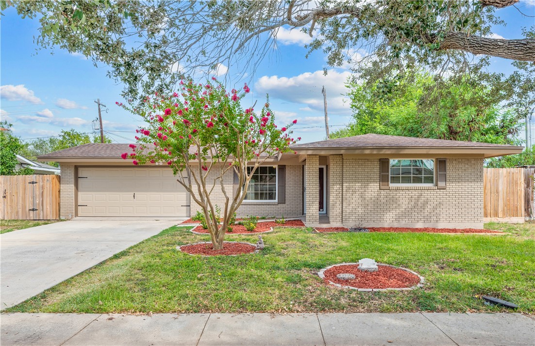 1222 Salem Dr Property Photo 1