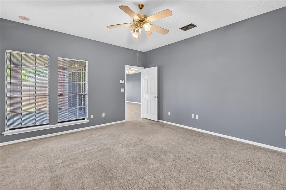 2205 Savoy St Property Photo 23