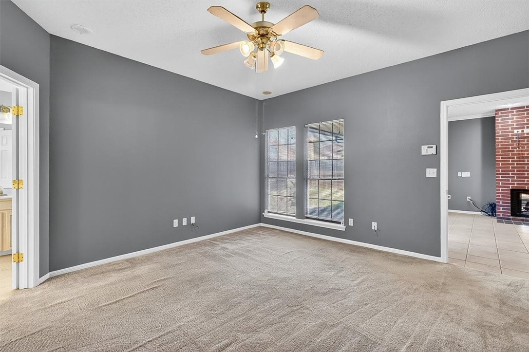 2205 Savoy St Property Photo 24