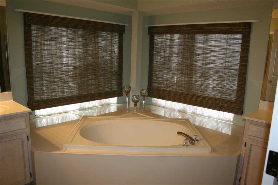 2205 Savoy St Property Photo 27