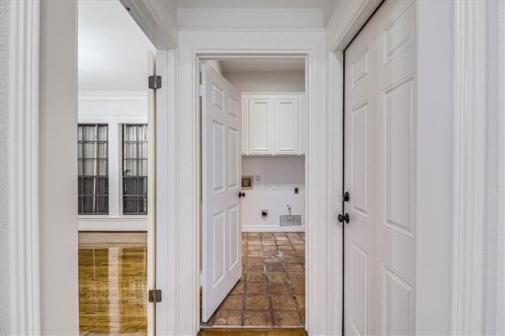 7865 Etienne Dr Property Photo 20