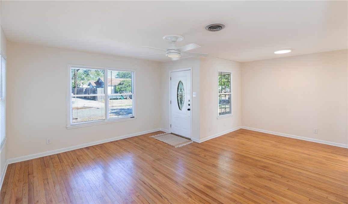 4334 Randall Dr Property Photo 3