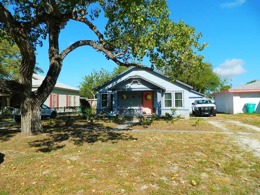 320 S Lamont St Property Photo 2