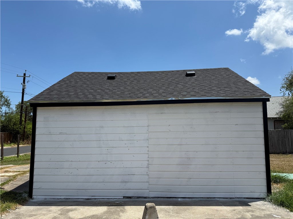 126 Fannin St Property Photo 5